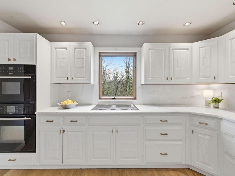 235 Partridge Bend , Powell, OH 43065 Photo 9