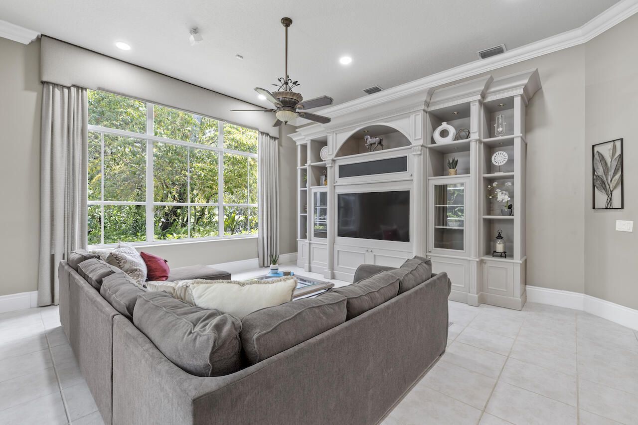 856 Forest Glen Lane, Wellington, FL 33414 Photo