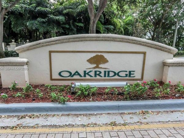 5350 SW 33rd Ave , Hollywood, FL 33312