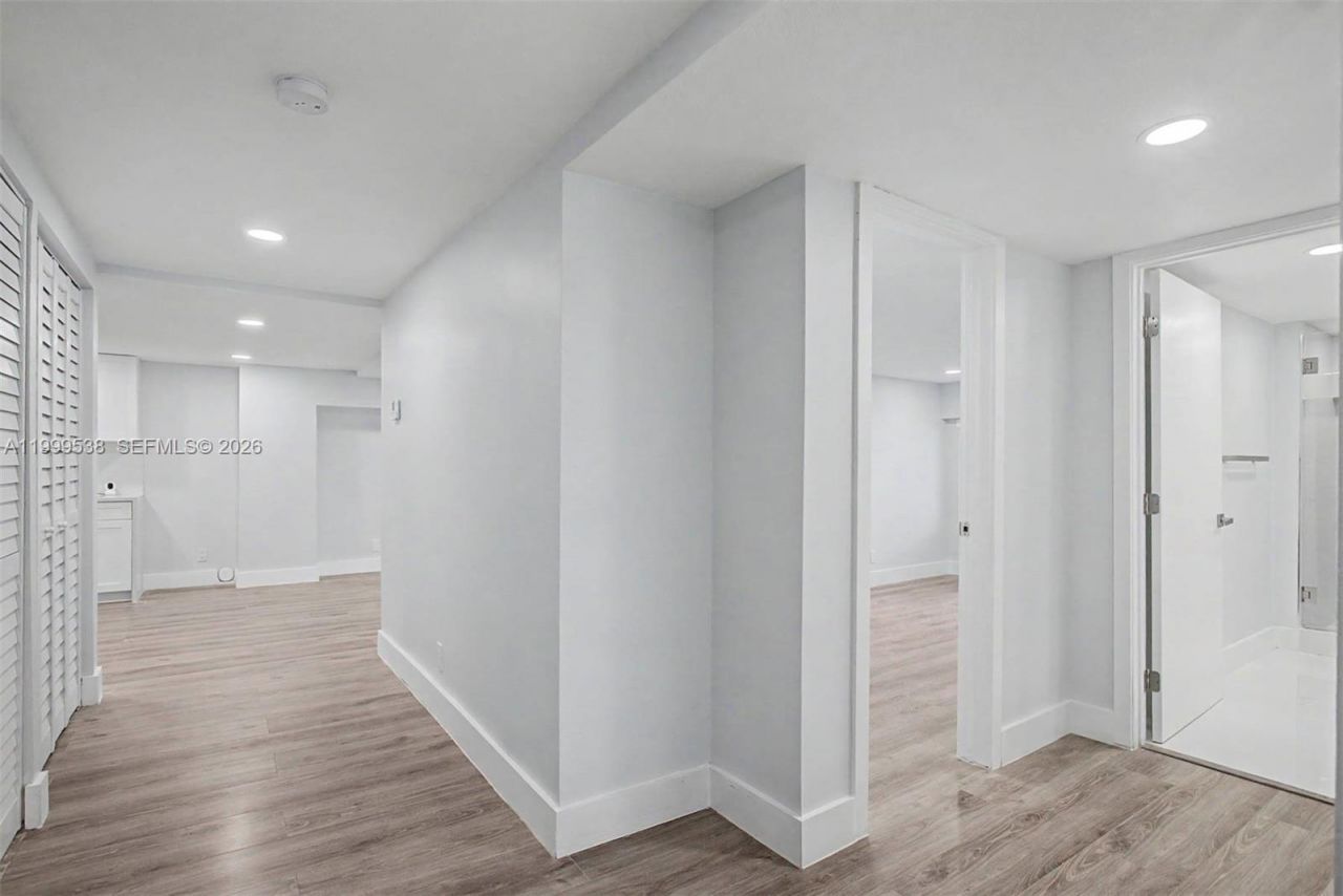 4725 SW 62nd Ave, Unit 103, Davie, FL 33314 Photo