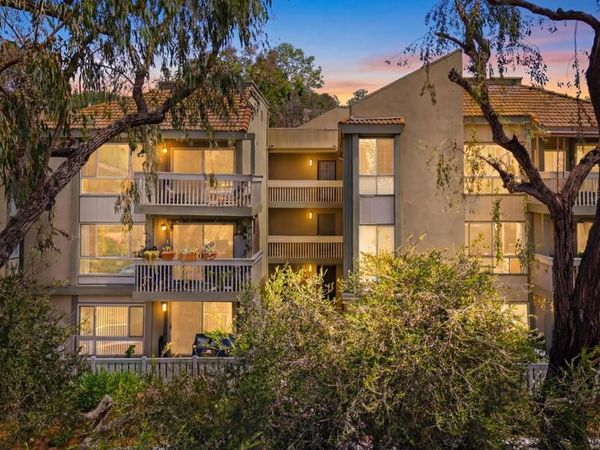 254 Sequoia Court, Unit 33, Thousand Oaks, CA 91360