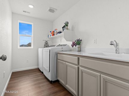 1435 Jett Way, Carson City, NV 89705 Photo