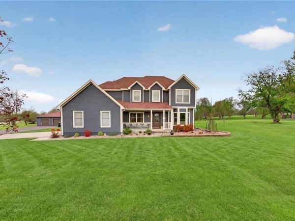 905 Florence Avenue, Raymore, MO 64083