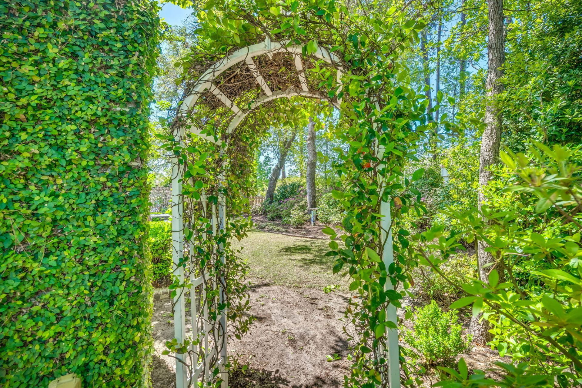 205 Weston Hall Drive Photo 60