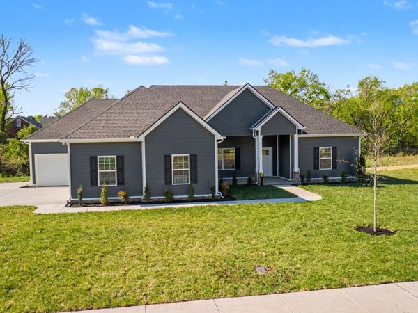 107 Centennial Lane , Columbia, TN 38401