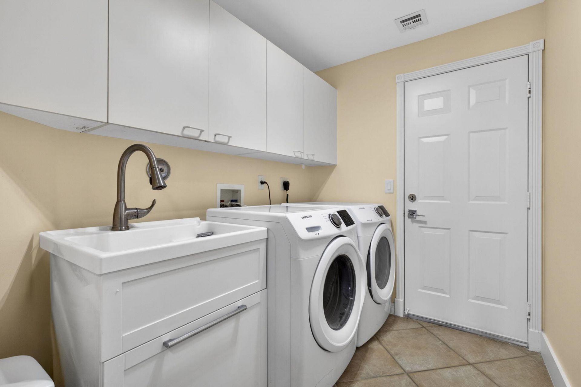 1724 Annandale Circle, Royal Palm Beach, FL 33411 Photo