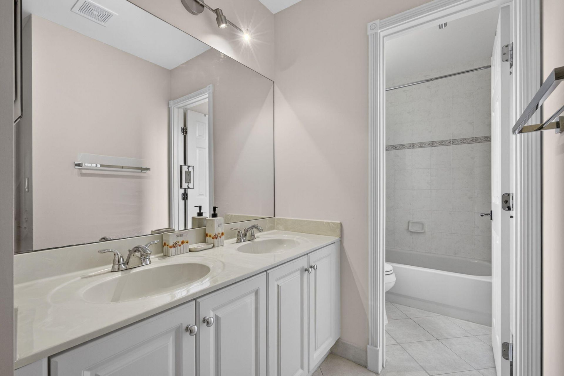 1724 Annandale Circle, Royal Palm Beach, FL 33411 Photo