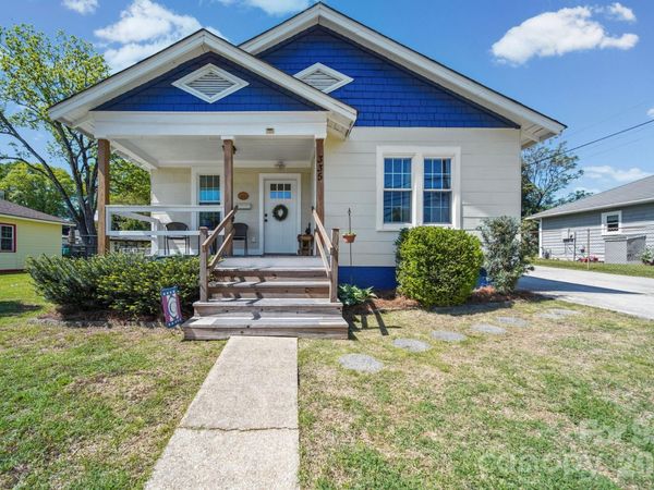 335 Mayflower Avenue , Cramerton, NC 28032