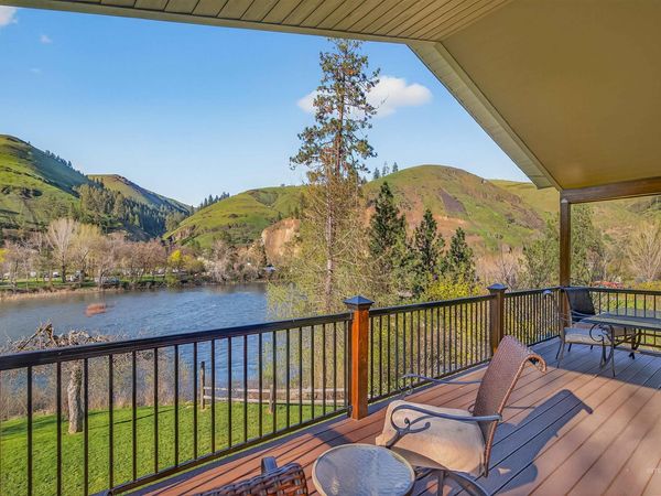 716 State St, Kooskia, ID 83539