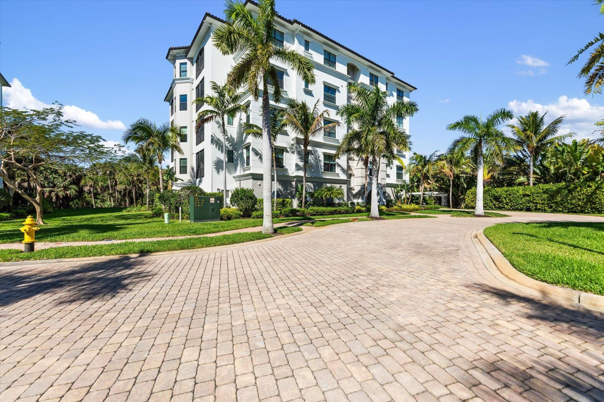 4781 Via Del Corso Ln, Unit 301, Bonita Springs, FL 34134 Photo
