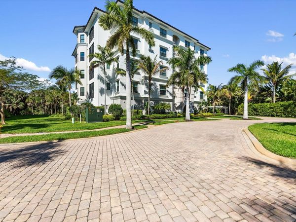 4781 Via Del Corso Ln, Unit 301, Bonita Springs, FL 34134