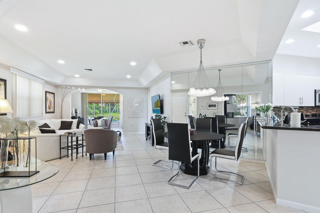 12658 Crystal Pointe Drive, Unit A, Boynton Beach, FL 33437 Photo