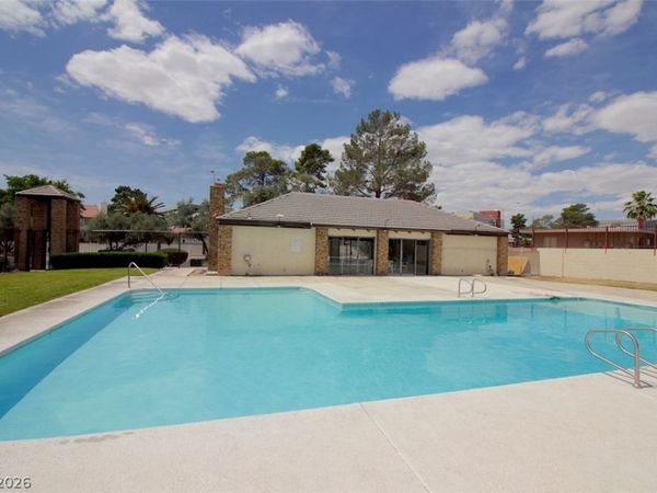 1404 Santa Anita Drive, Unit B, Las Vegas, NV 89119