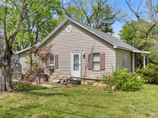 429 E Mulberry , Rogers, AR 72756