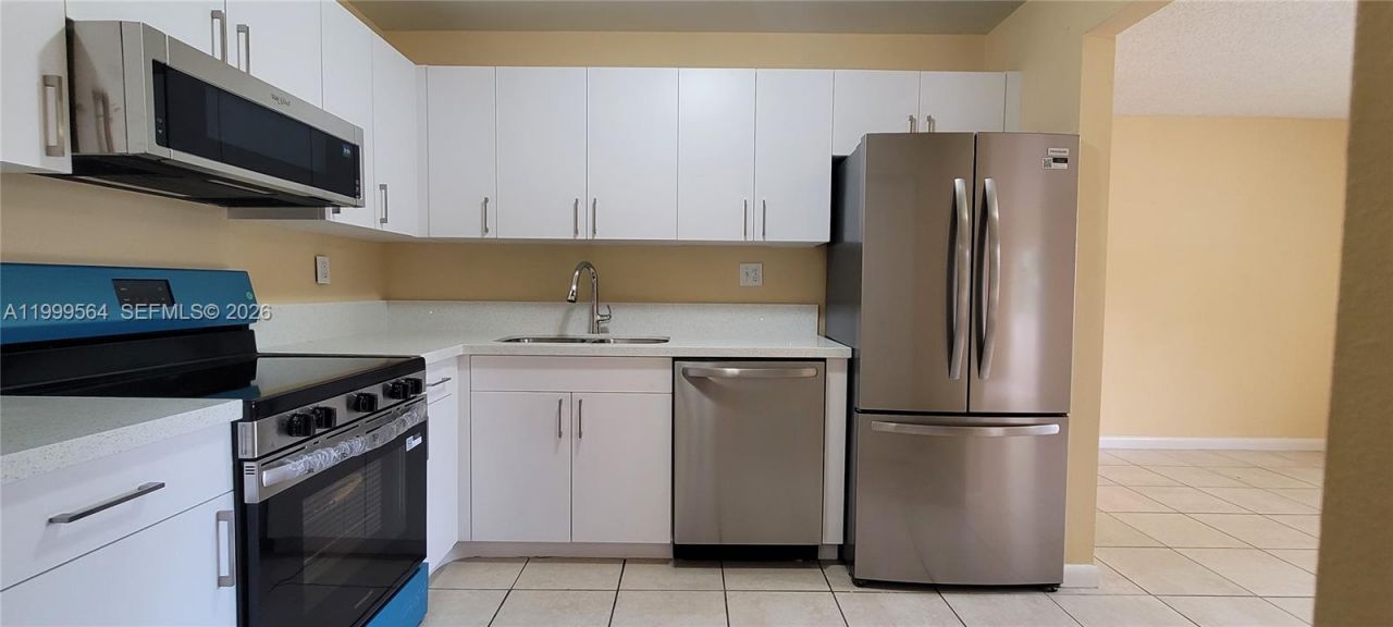 14911 SW 80th St , Unit 221, Miami, FL 33193 Photo