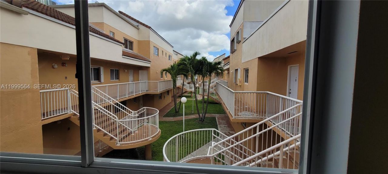 14911 SW 80th St , Unit 221, Miami, FL 33193 Photo