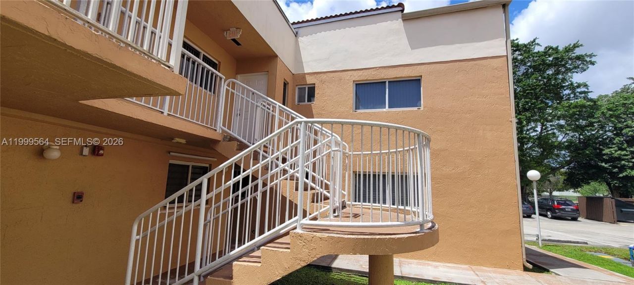 14911 SW 80th St , Unit 221, Miami, FL 33193 Photo