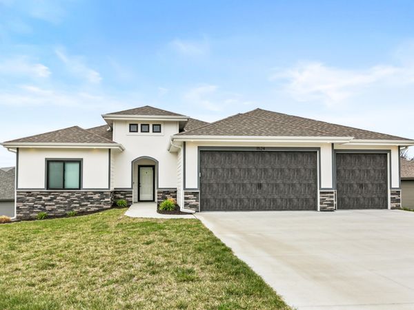 1524 ABERCORN Drive, COUNCIL BLUFFS, IA 51503