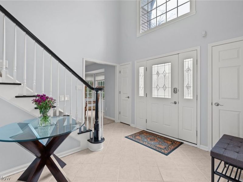 25471 Hilltop Drive, Beachwood, OH 44122 Photo 2