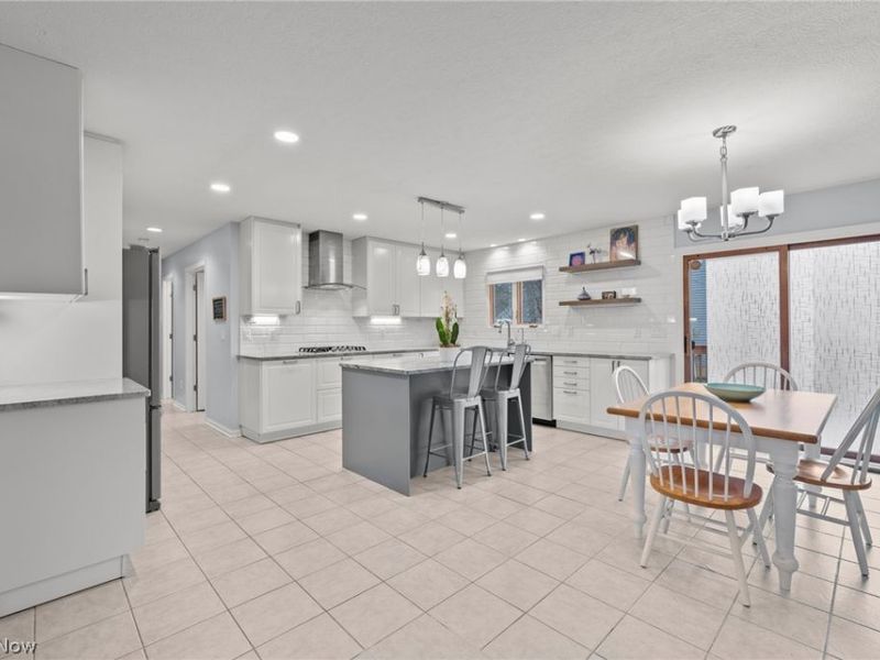 25471 Hilltop Drive, Beachwood, OH 44122 Photo 7