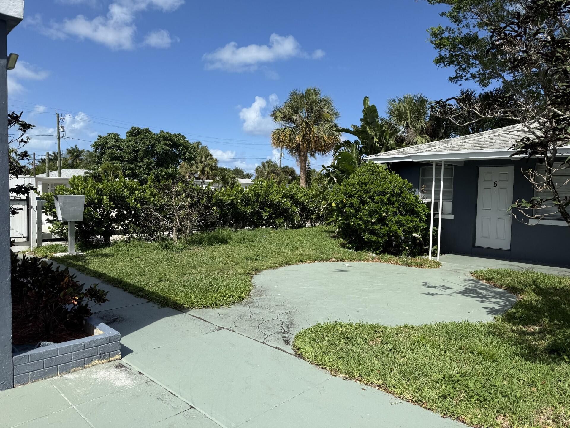 131 E 27th Street, Unit 6, Riviera Beach, FL 33404 Photo