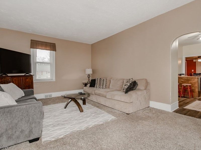 107 North Avenue W, Geneva, OH 44041 Photo 5