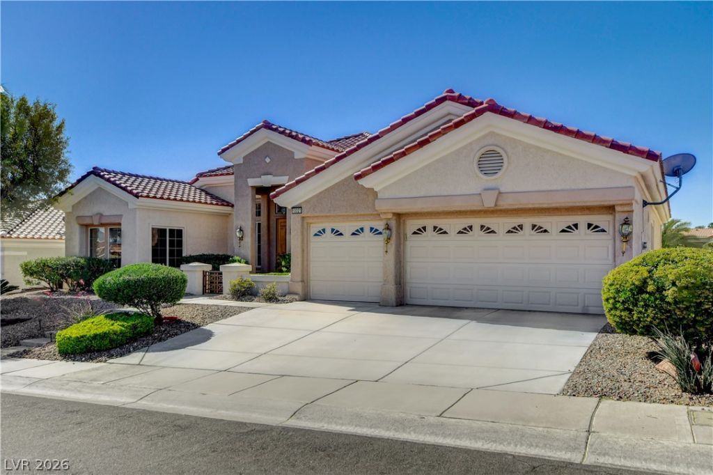 10021 Villa Ridge Drive, Las Vegas, NV 89134 Main Photo