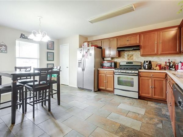 18316 Great Falls DR , Manor, TX 78653