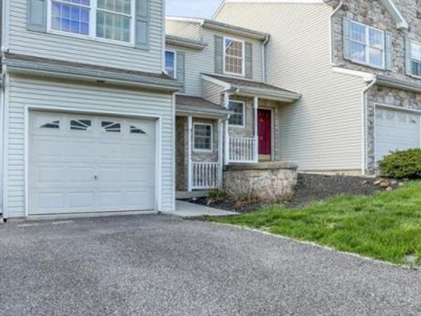 4 FARGREEN COURT, Unit 1B, ETTERS, PA 17319