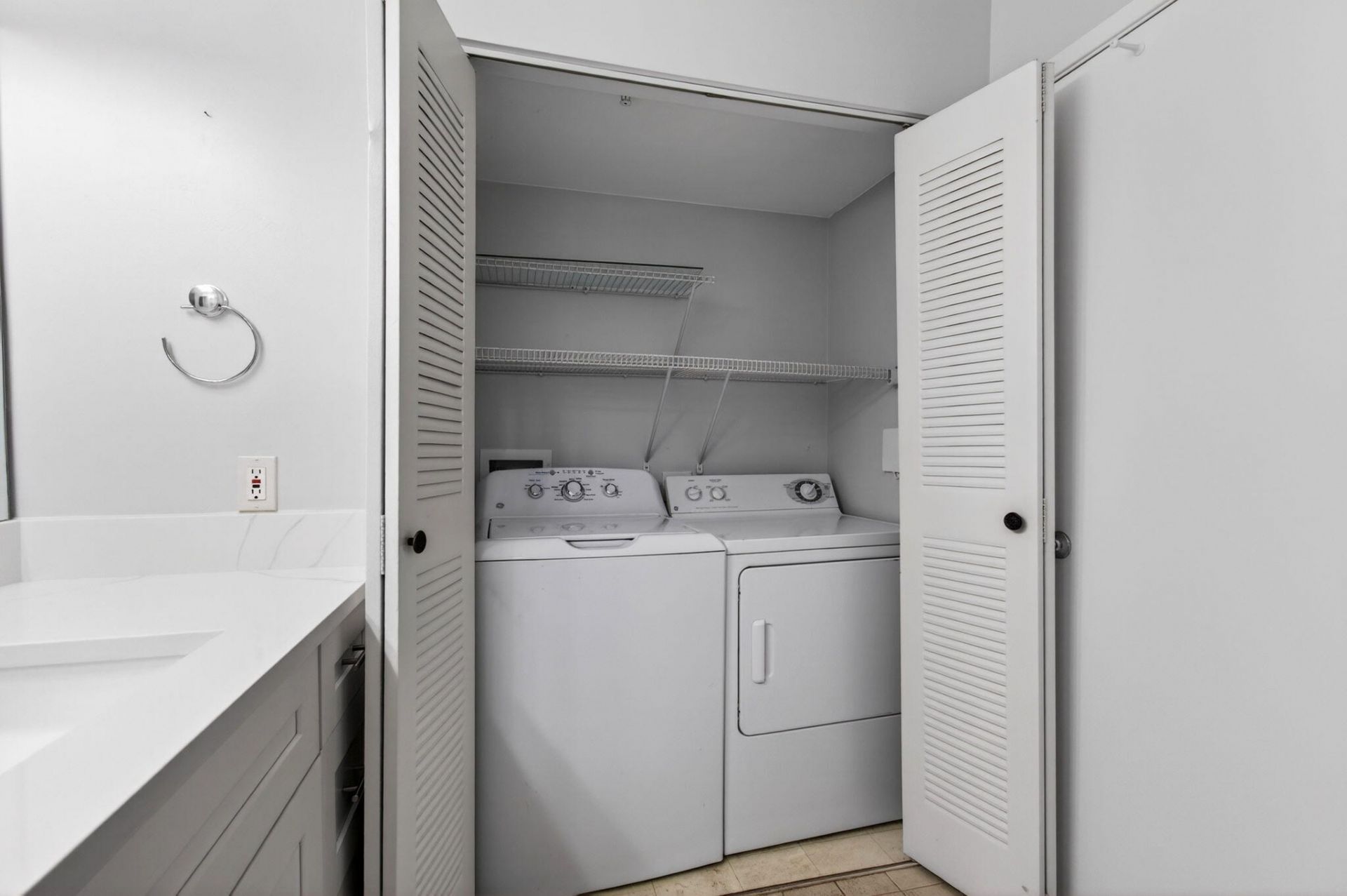 157 Yacht Club Way, Unit 303, Hypoluxo, FL 33462 Photo