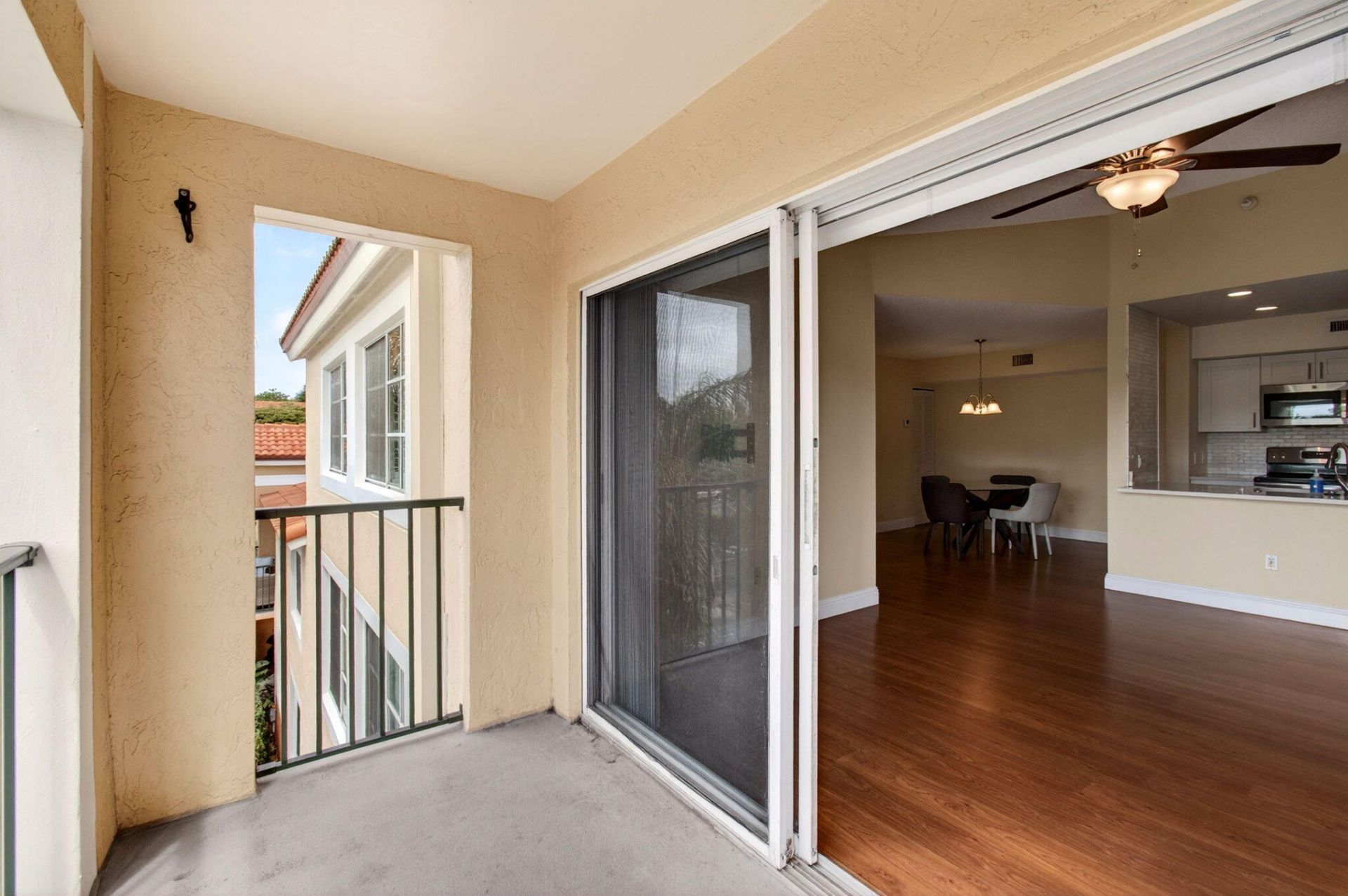 157 Yacht Club Way, Unit 303, Hypoluxo, FL 33462 Photo