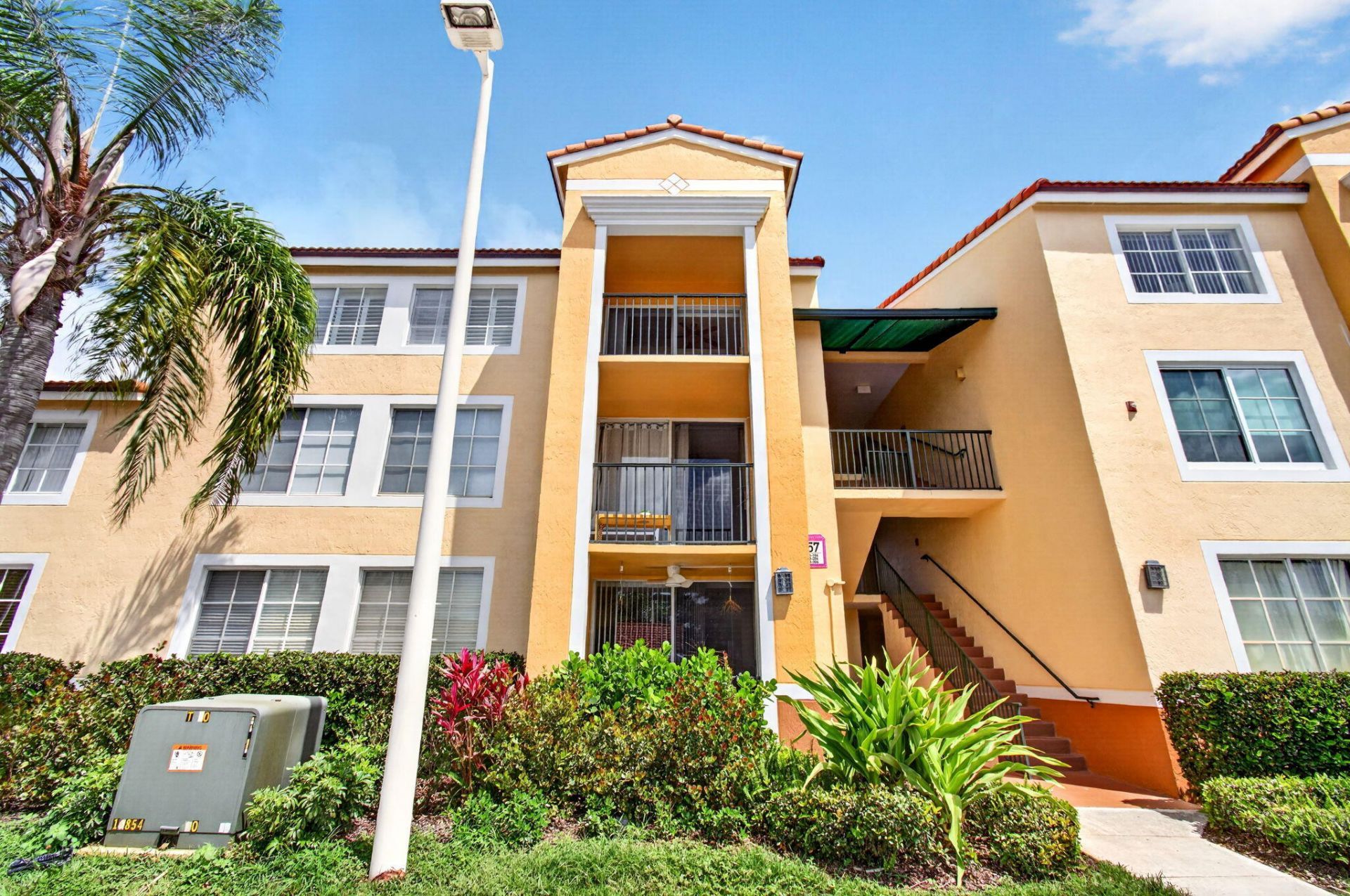 157 Yacht Club Way, Unit 303, Hypoluxo, FL 33462 Photo