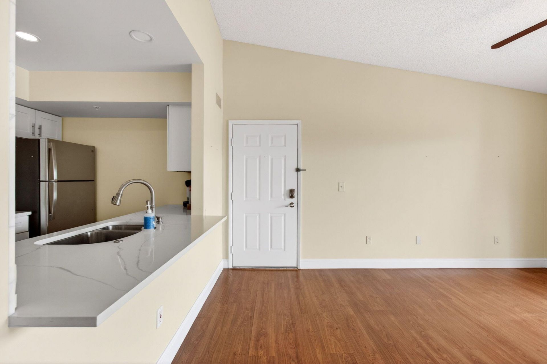 157 Yacht Club Way, Unit 303, Hypoluxo, FL 33462 Photo