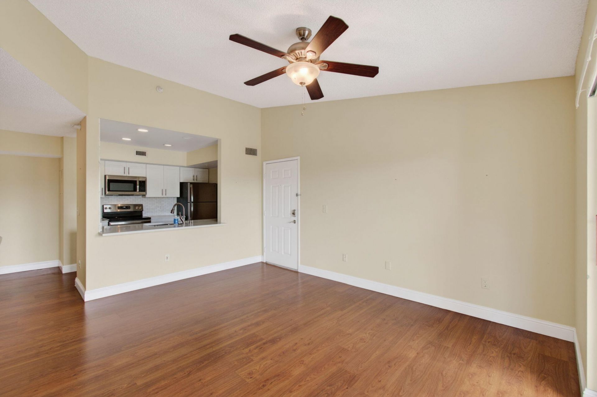 157 Yacht Club Way, Unit 303, Hypoluxo, FL 33462 Photo