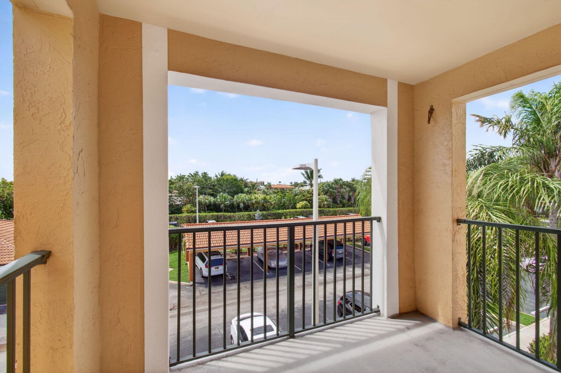 157 Yacht Club Way, Unit 303, Hypoluxo, FL 33462 Photo