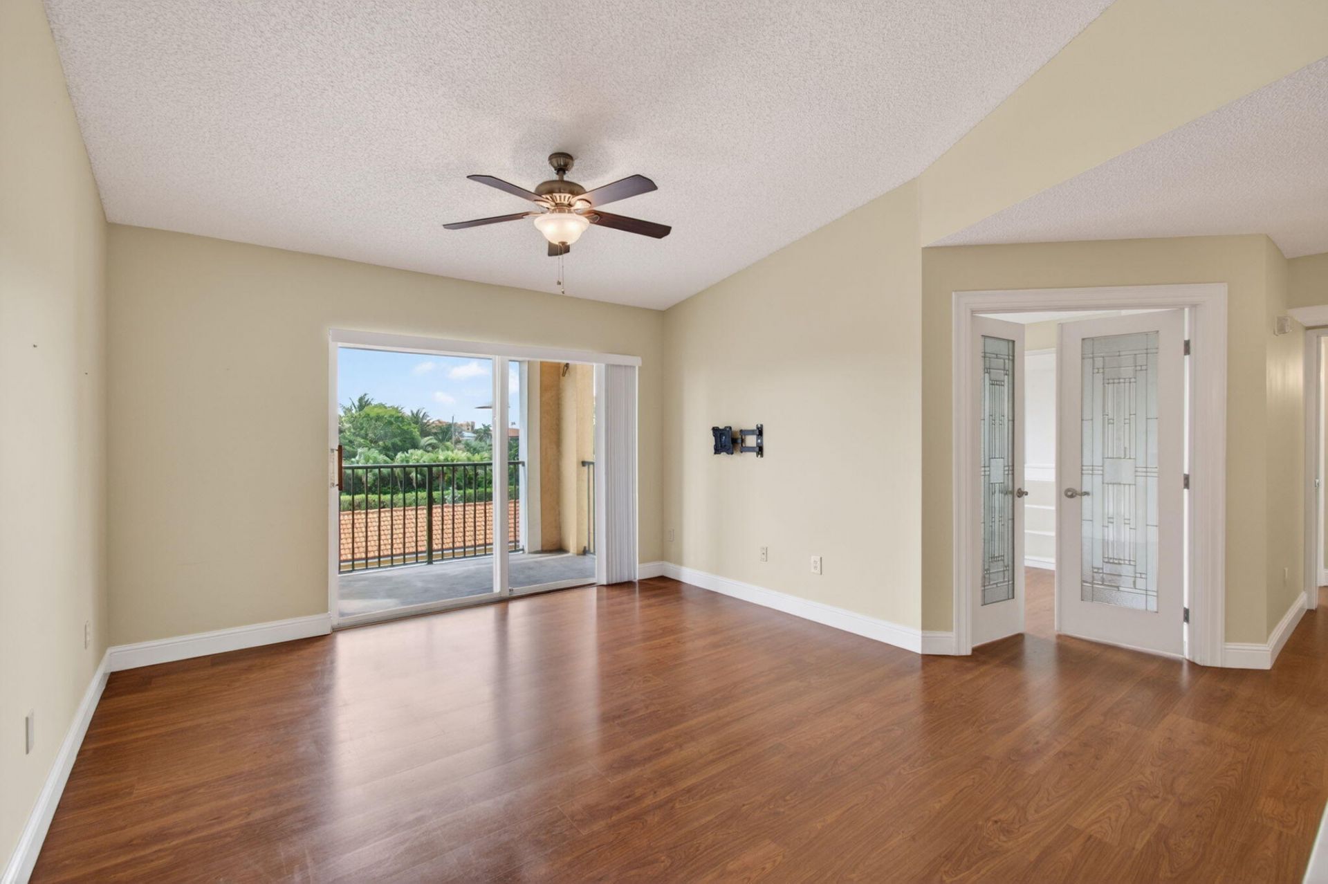 157 Yacht Club Way, Unit 303, Hypoluxo, FL 33462 Photo