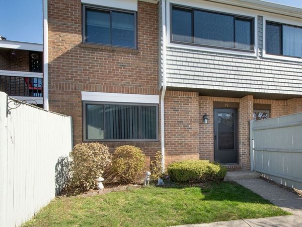 59 Rosewood Dr, Unit 59, Stoughton, MA 02072