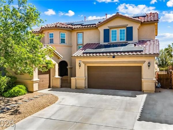 7628 Chase Hallow Street, Las Vegas, NV 89149