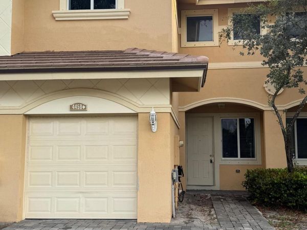 4459 Cotswold Hills Drive, Lake Worth Beach, FL 33461