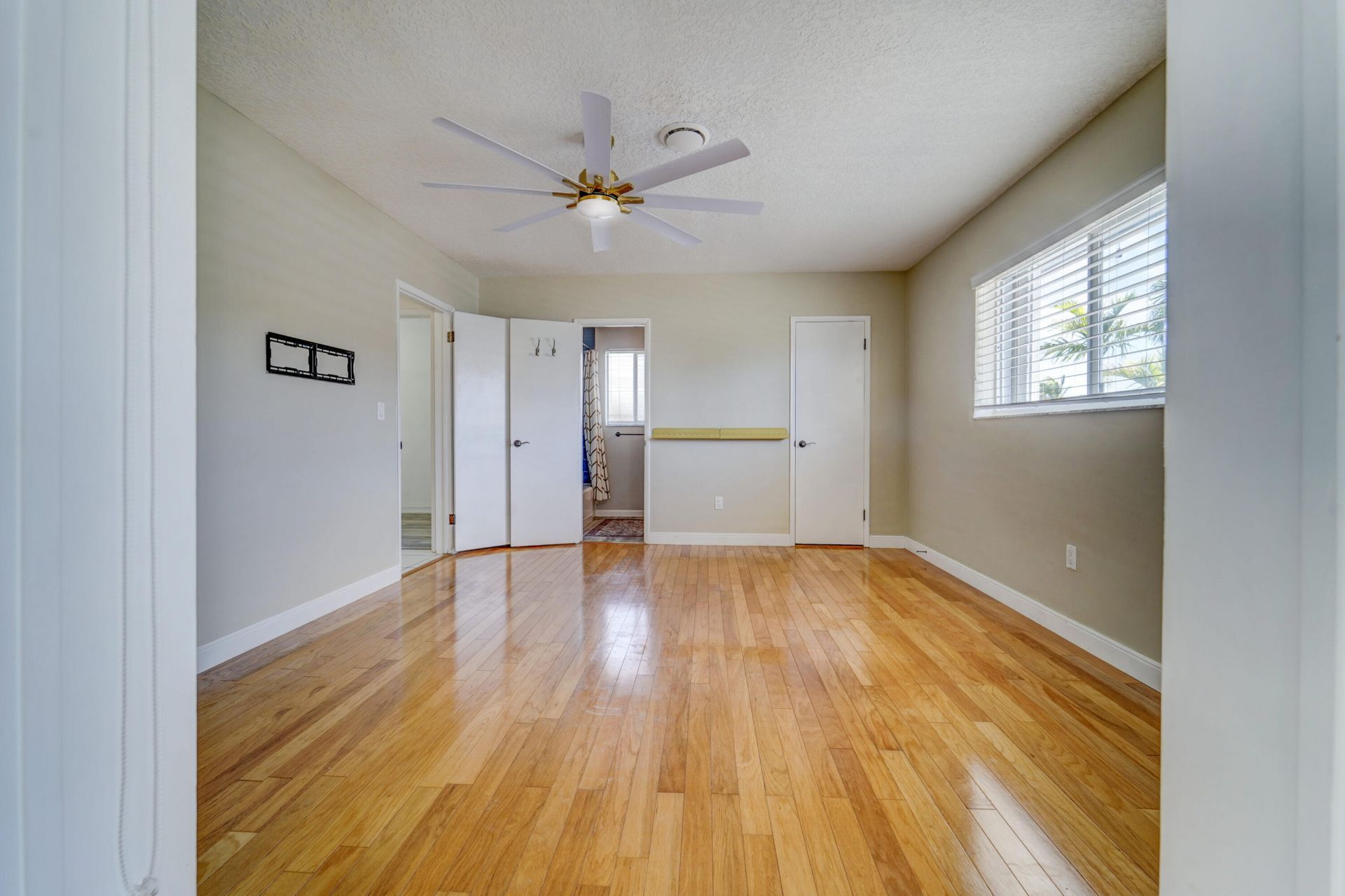 270 SE 3rd Avenue, Pompano Beach, FL 33060 Photo