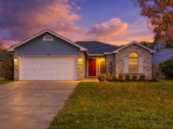 351 Zebra DR , Kyle, TX 78640