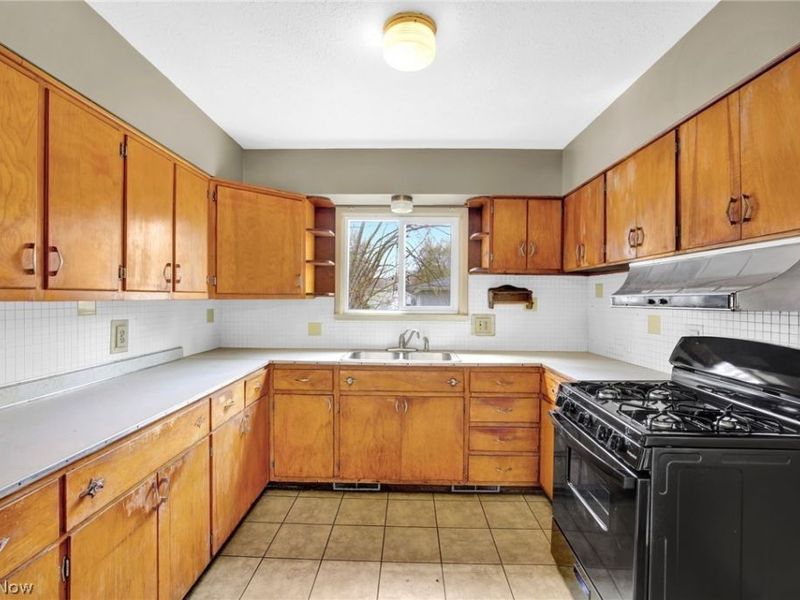 740 Fuller Street , Akron, OH 44306 Photo 14