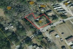 388 Embassy Drive photo 4