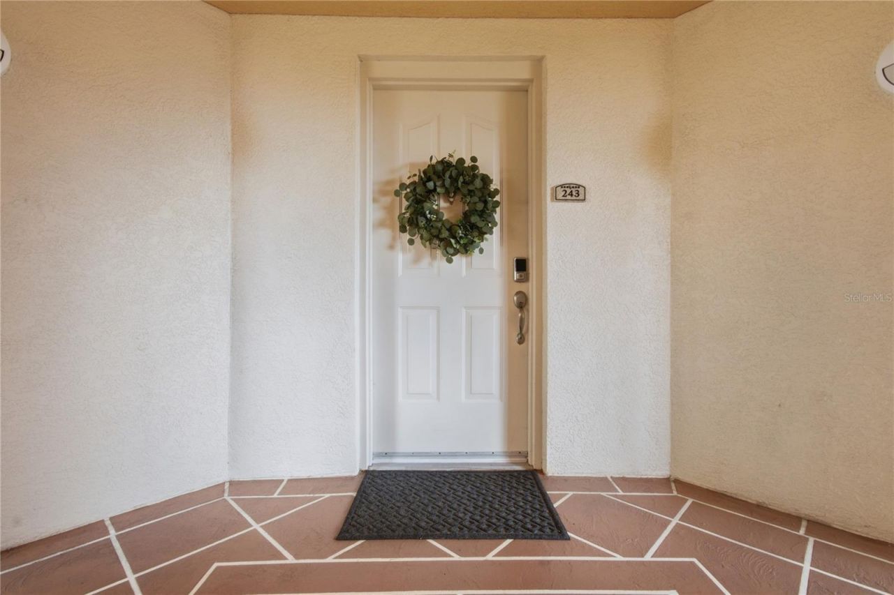 12055 Gandy Boulevard N, Unit 243, Saint Petersburg, FL 33702 Photo
