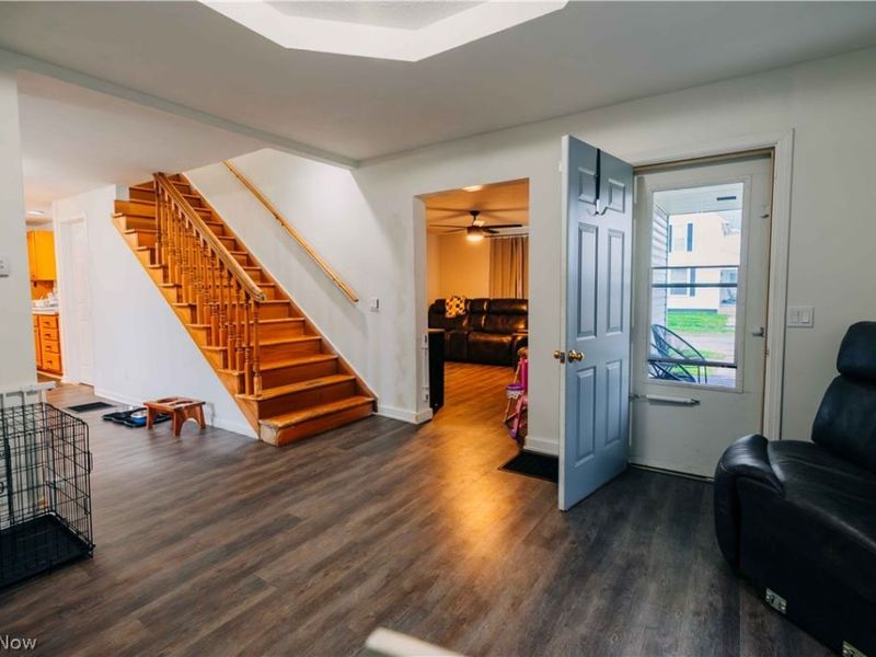 391 S 10th Street, Coshocton, OH 43812 Photo 2