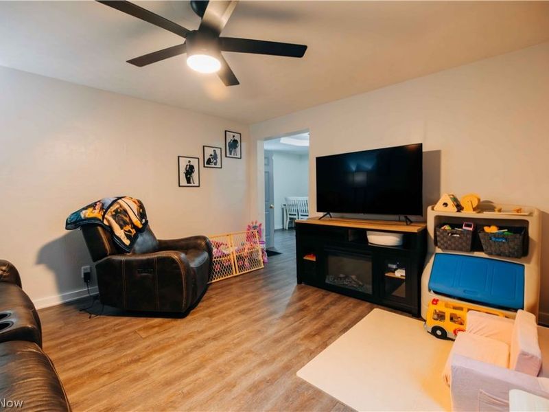 391 S 10th Street, Coshocton, OH 43812 Photo 8