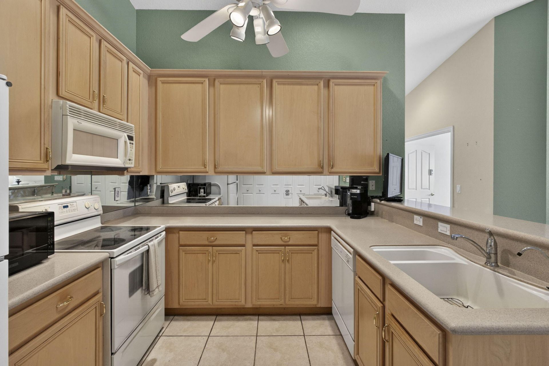 8437 Logia Circle, Boynton Beach, FL 33472 Photo