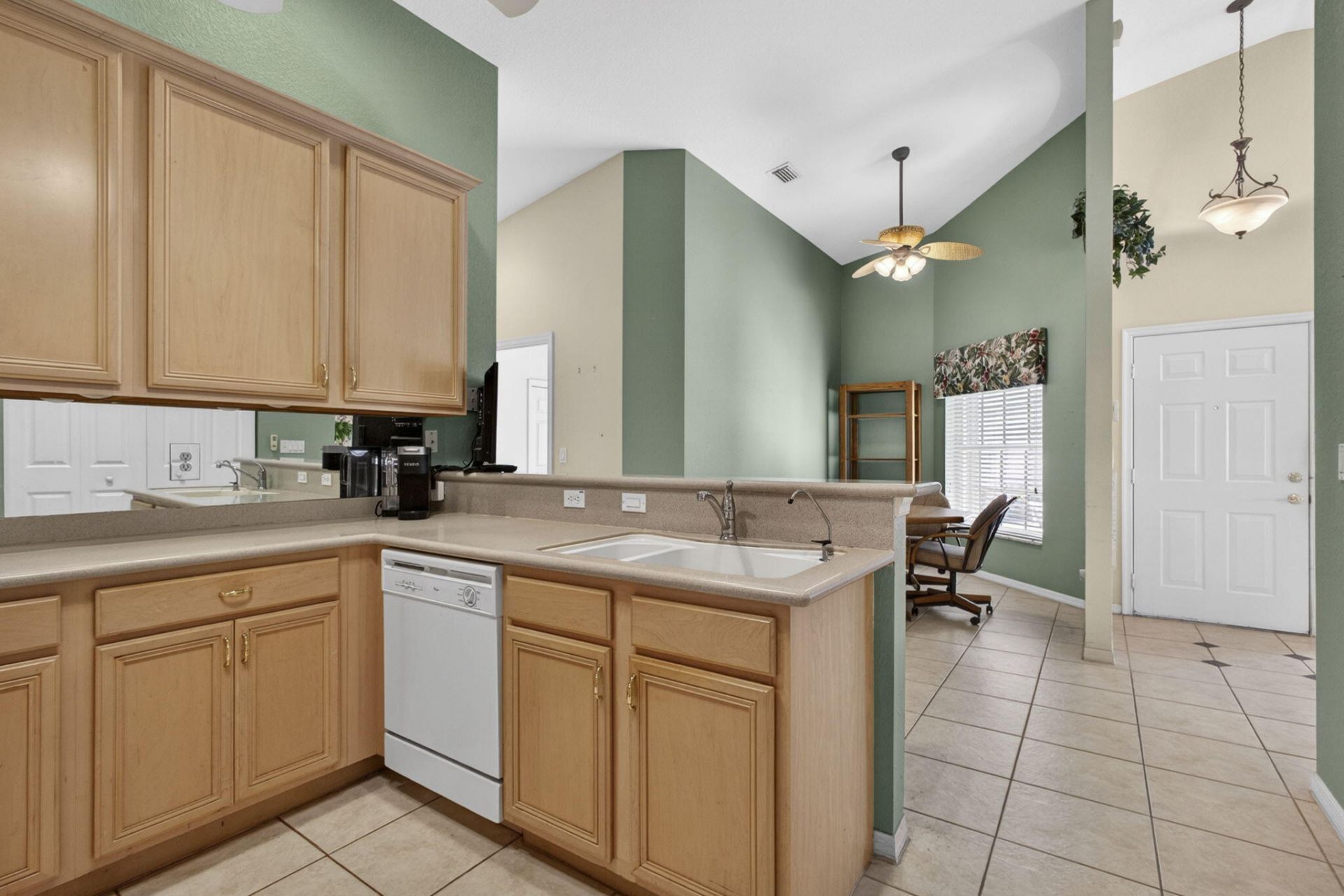 8437 Logia Circle, Boynton Beach, FL 33472 Photo