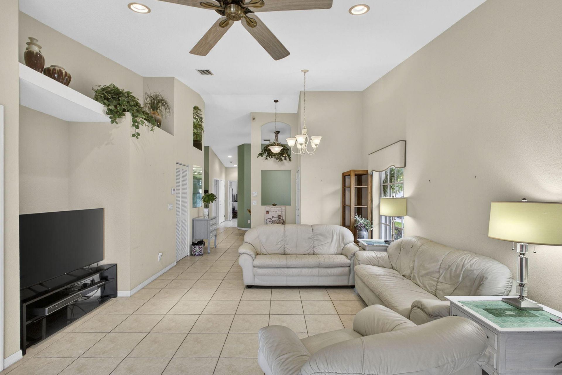 8437 Logia Circle, Boynton Beach, FL 33472 Photo