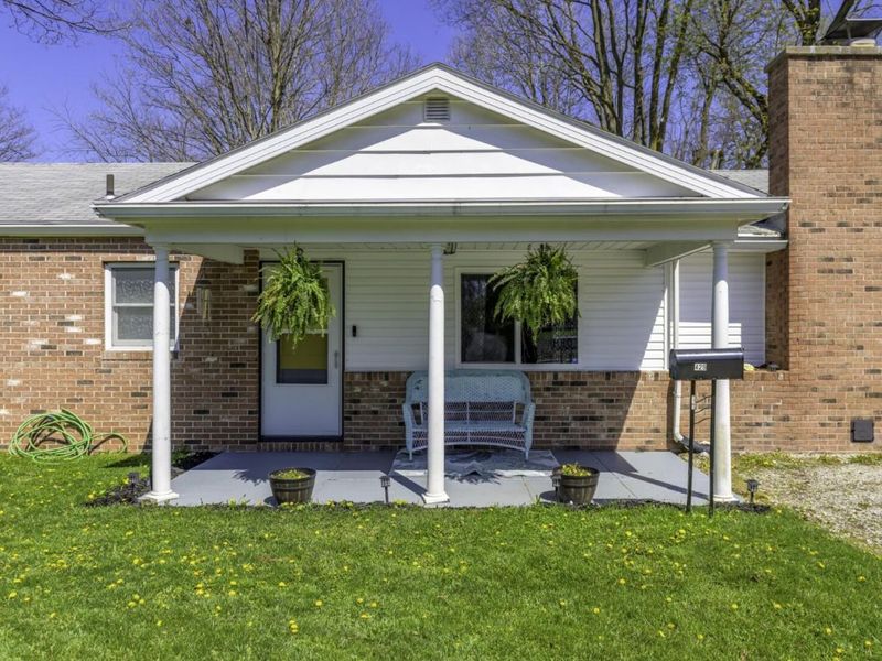 429 Colton Avenue, Bellefontaine, OH 43311 Photo 2